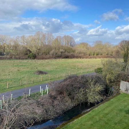 Contemporary, Cosy & Homely 2 Bed Apartment With High-Speed Wifi, Terrace & Free Parking Overlooking Stourbridge Common Park & Coldham'S Brook Cambridge  Exteriér fotografie