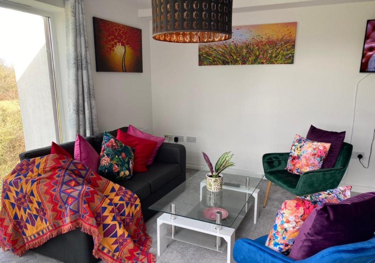 Contemporary, Cosy & Homely 2 Bed Apartment With High-Speed Wifi, Terrace & Free Parking Overlooking Stourbridge Common Park & Coldham'S Brook Cambridge  Exteriér fotografie