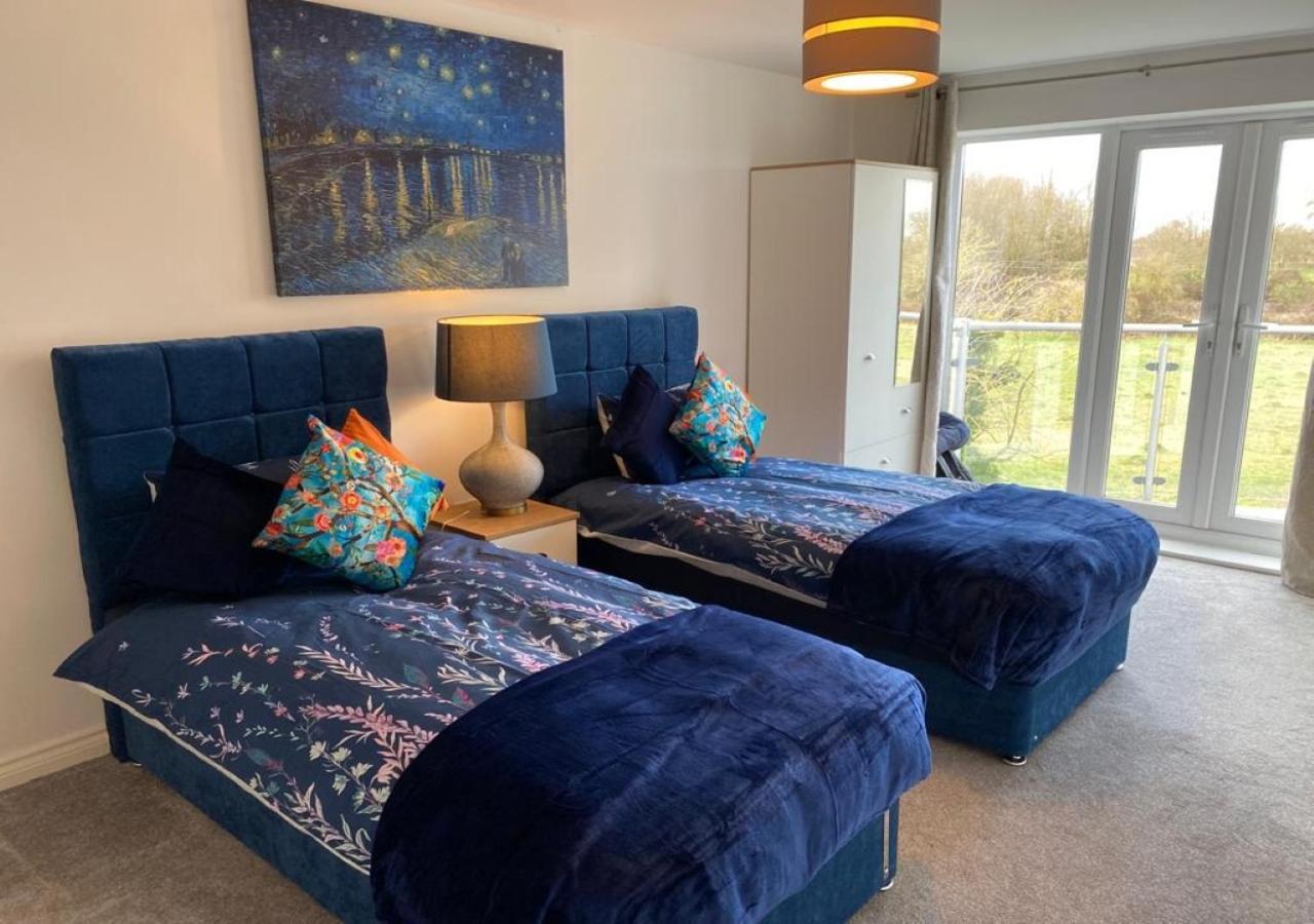 Contemporary, Cosy & Homely 2 Bed Apartment With High-Speed Wifi, Terrace & Free Parking Overlooking Stourbridge Common Park & Coldham'S Brook Cambridge  Exteriér fotografie