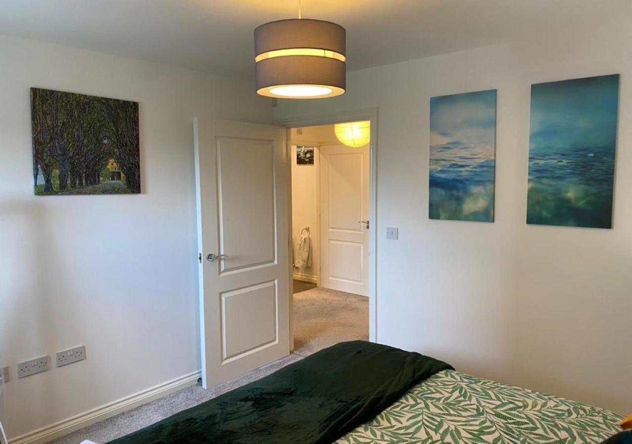 Contemporary, Cosy & Homely 2 Bed Apartment With High-Speed Wifi, Terrace & Free Parking Overlooking Stourbridge Common Park & Coldham'S Brook Cambridge  Exteriér fotografie