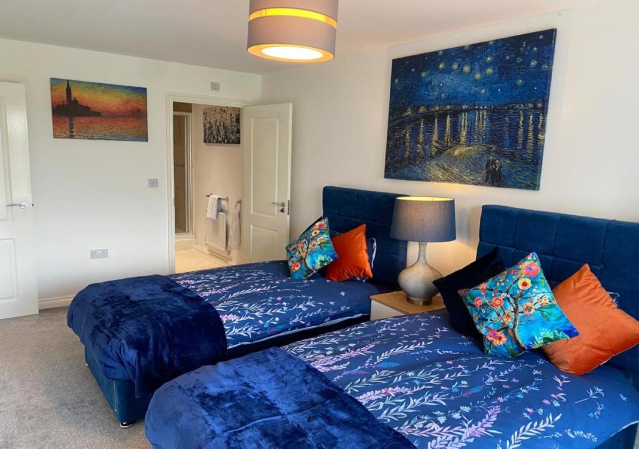 Contemporary, Cosy & Homely 2 Bed Apartment With High-Speed Wifi, Terrace & Free Parking Overlooking Stourbridge Common Park & Coldham'S Brook Cambridge  Exteriér fotografie