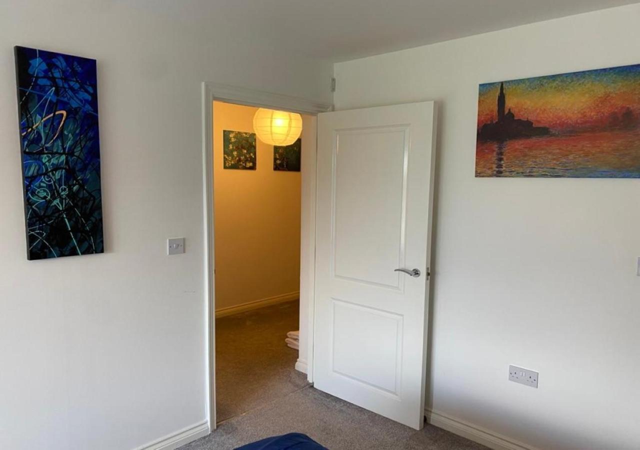 Contemporary, Cosy & Homely 2 Bed Apartment With High-Speed Wifi, Terrace & Free Parking Overlooking Stourbridge Common Park & Coldham'S Brook Cambridge  Exteriér fotografie